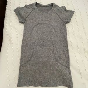 Lululemon Swiftly Tech Size 4